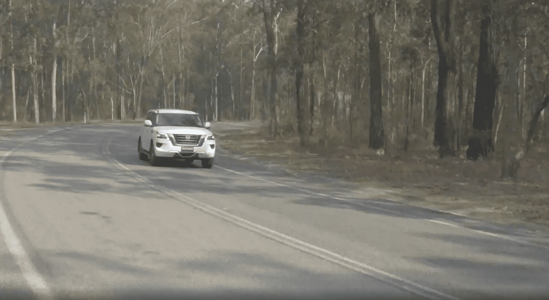 Car driving on road in Torqit vide